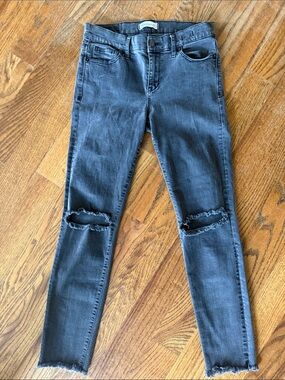 Madewell Skinny Skinny Jeans Black Wash Distressed Raw Hem Denim Women’s Size 30
